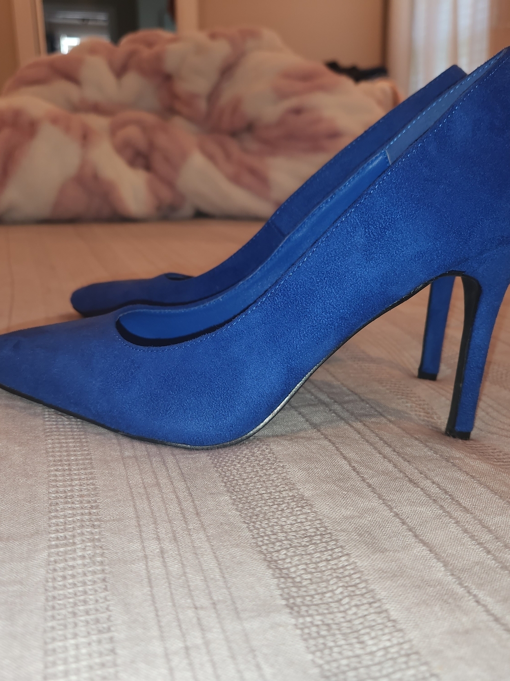 Classic Blue Pointed-Toe Stiletto Pumps